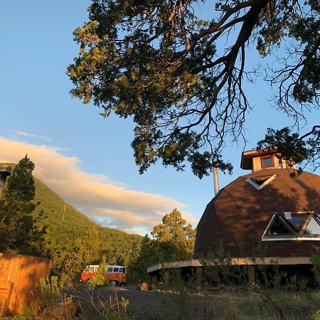 Domo Conguillio Conecta Con Tu Energia Sagrada Junto Al Salto Truful Truful Con Una Vista Majestuosa Que Podras Disfrutar En Una Tinaja Una Experiencia Que Alineara Tu Espiritu Y Tu Energia Interior Vivelo Меліпеуко Екстер'єр фото