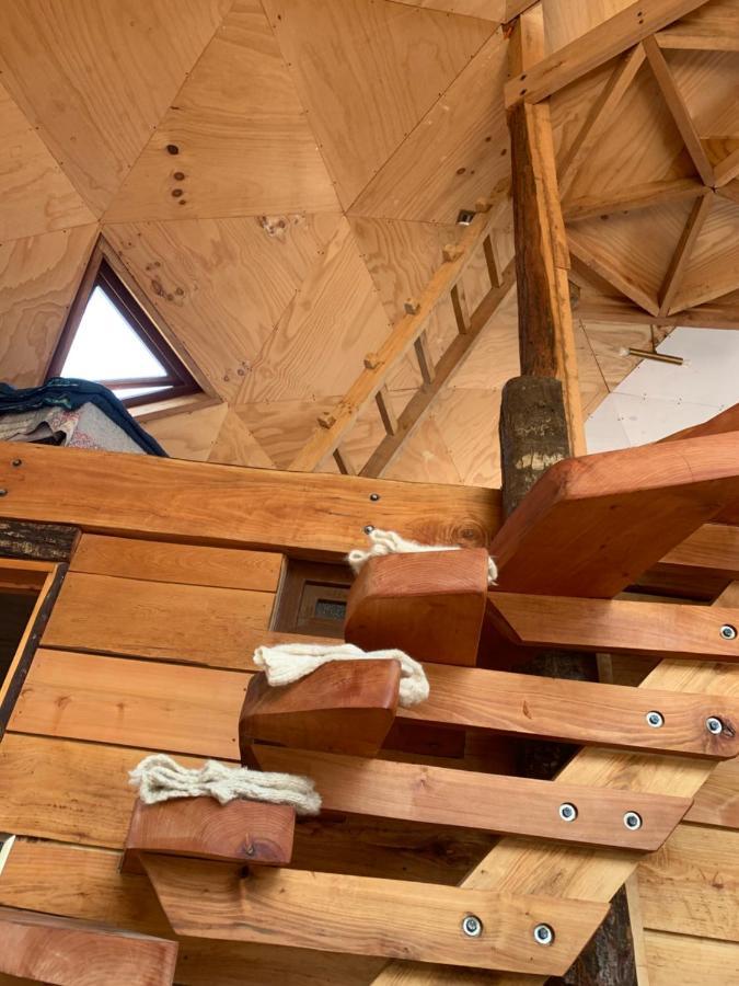 Domo Conguillio Conecta Con Tu Energia Sagrada Junto Al Salto Truful Truful Con Una Vista Majestuosa Que Podras Disfrutar En Una Tinaja Una Experiencia Que Alineara Tu Espiritu Y Tu Energia Interior Vivelo Меліпеуко Екстер'єр фото
