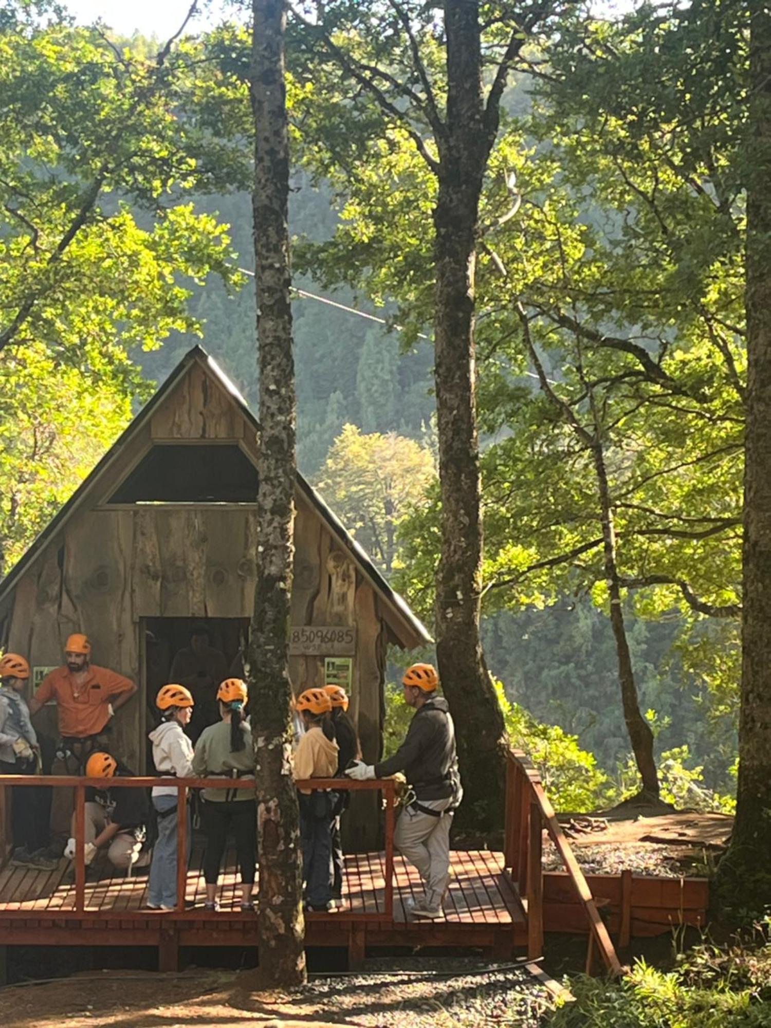 Domo Conguillio Conecta Con Tu Energia Sagrada Junto Al Salto Truful Truful Con Una Vista Majestuosa Que Podras Disfrutar En Una Tinaja Una Experiencia Que Alineara Tu Espiritu Y Tu Energia Interior Vivelo Меліпеуко Екстер'єр фото